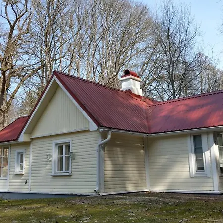 Apartment Leluselja Metsamoisa Saunamaja *
